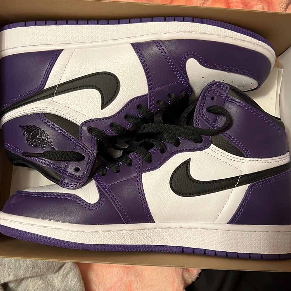 JORDAN 1 COURT PURPLE